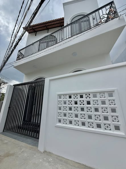 nha-pho-trung-an-goc-hai-mat-tien-my-tho-85m2