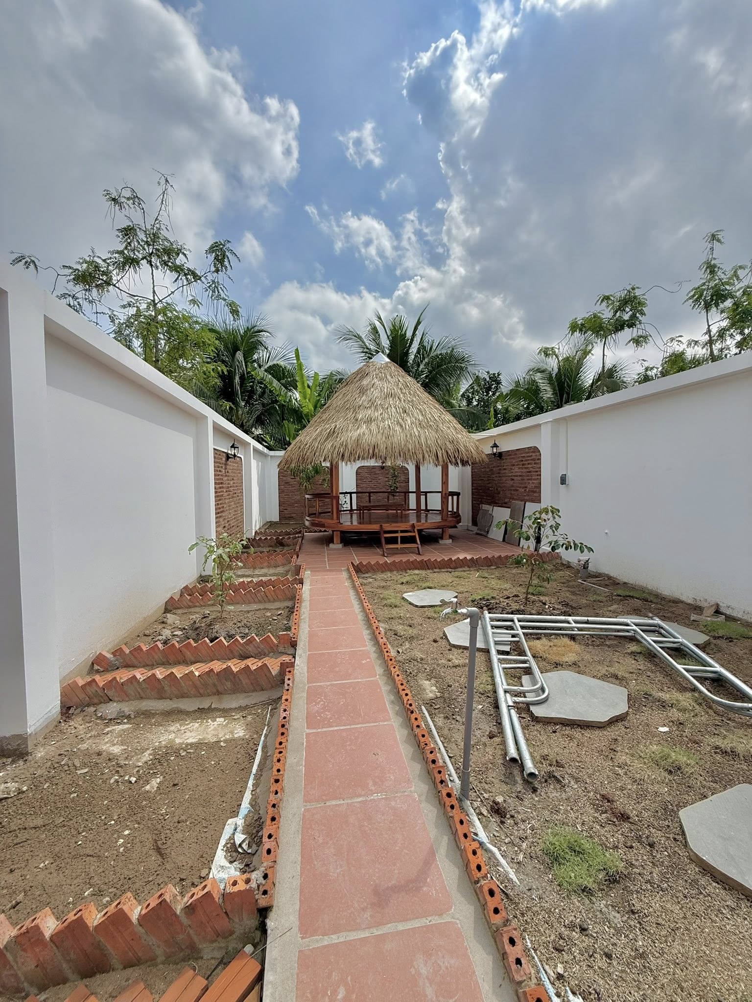 nha-nghi-duong-trung-an-chill-nhu-resort-205m2