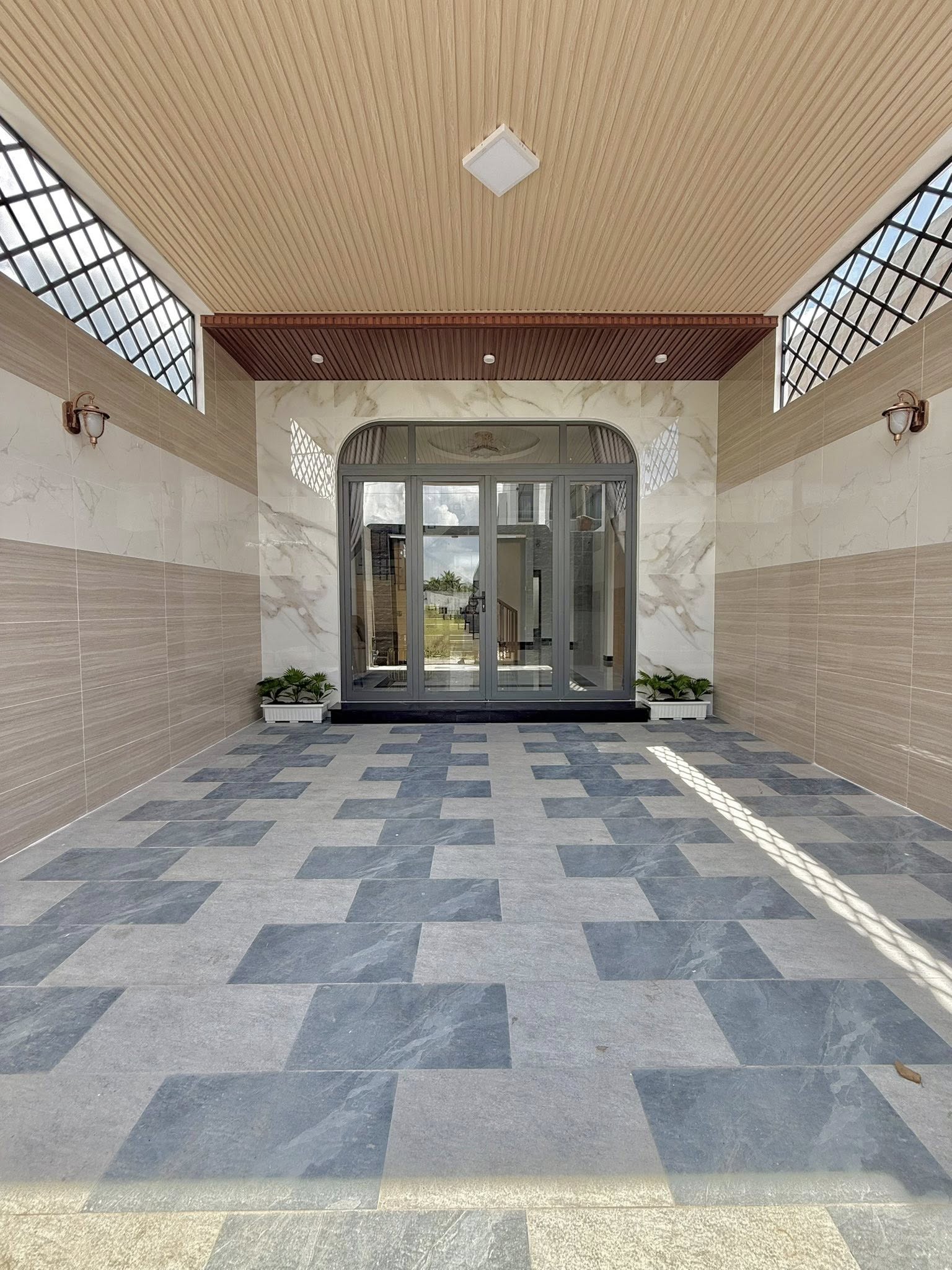 ban-nha-mot-tret-mot-lau-tan-my-chanh-90m2