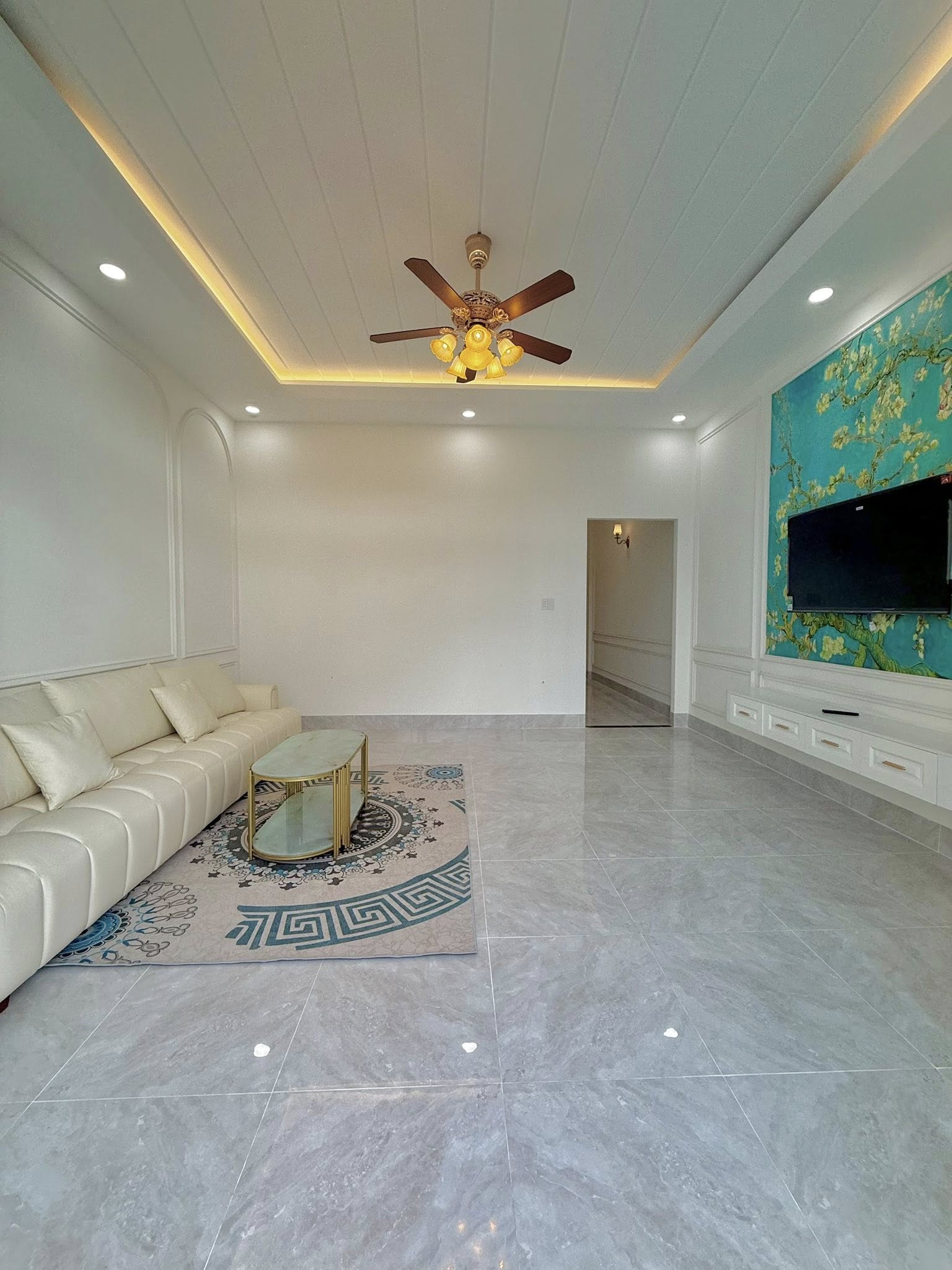 nha-pho-my-phong-thiet-ke-tan-co-dien-125m2