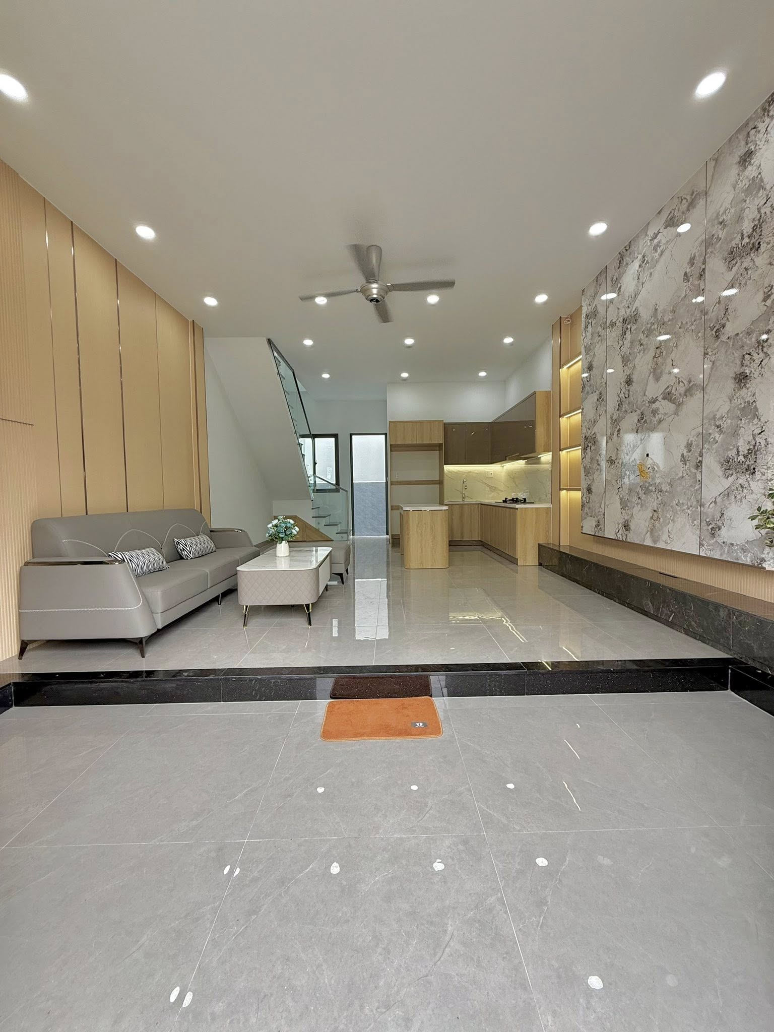 nha-pho-trung-an-1-tret-1-lau-duong-nguyen-cong-binh