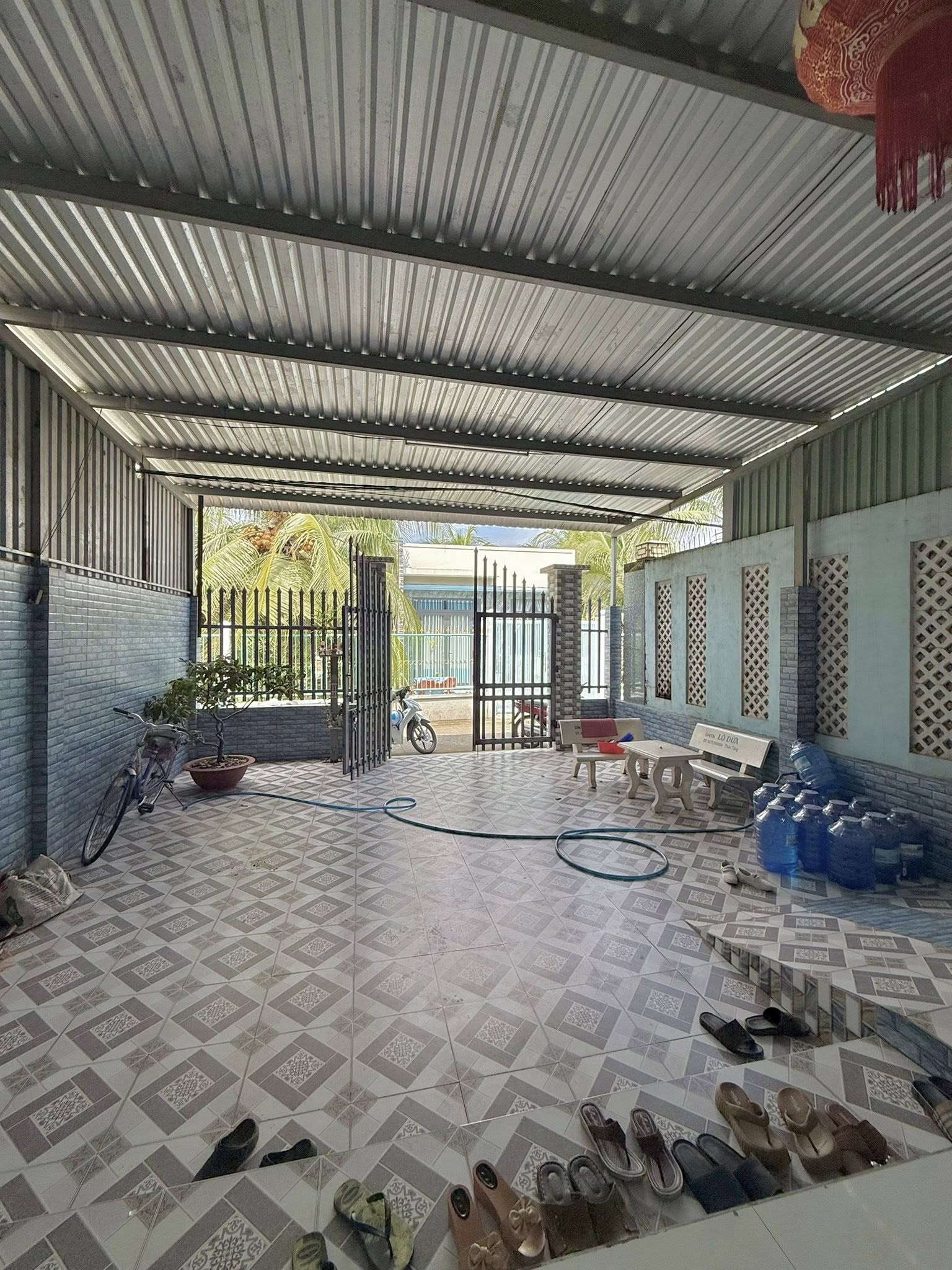 nha-pho-trung-an-rong-rai-263m2