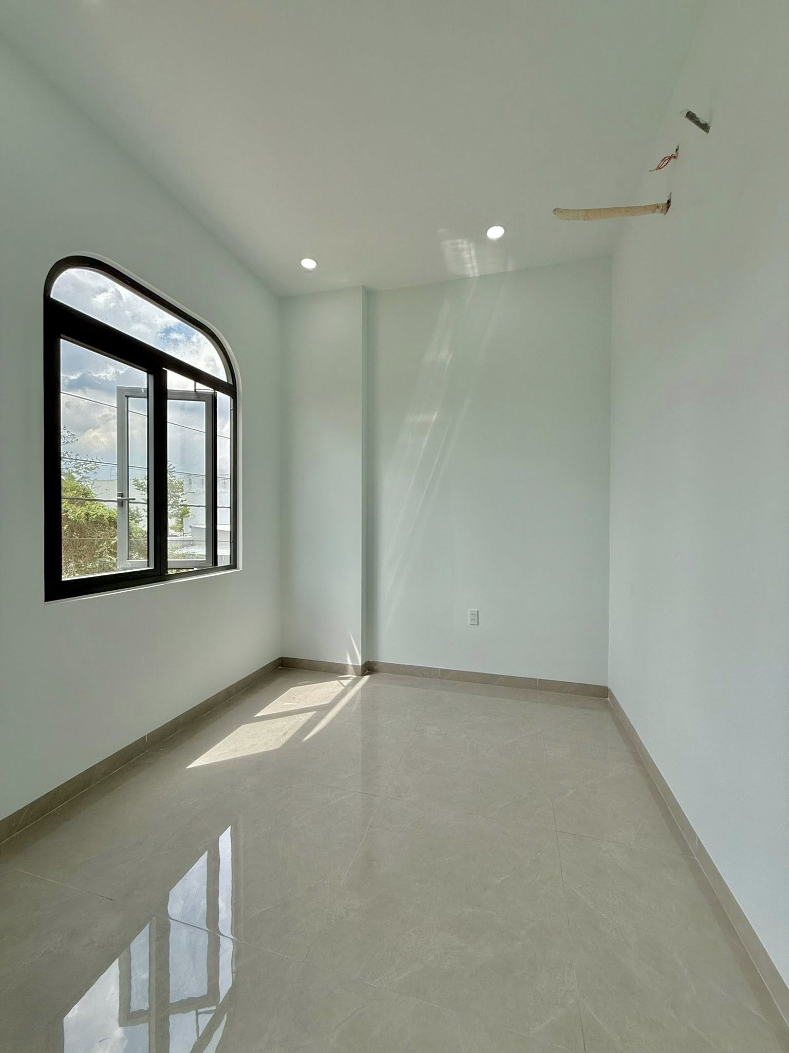 nha-pho-trung-an-1-tret-1-lau-duong-nguyen-cong-binh