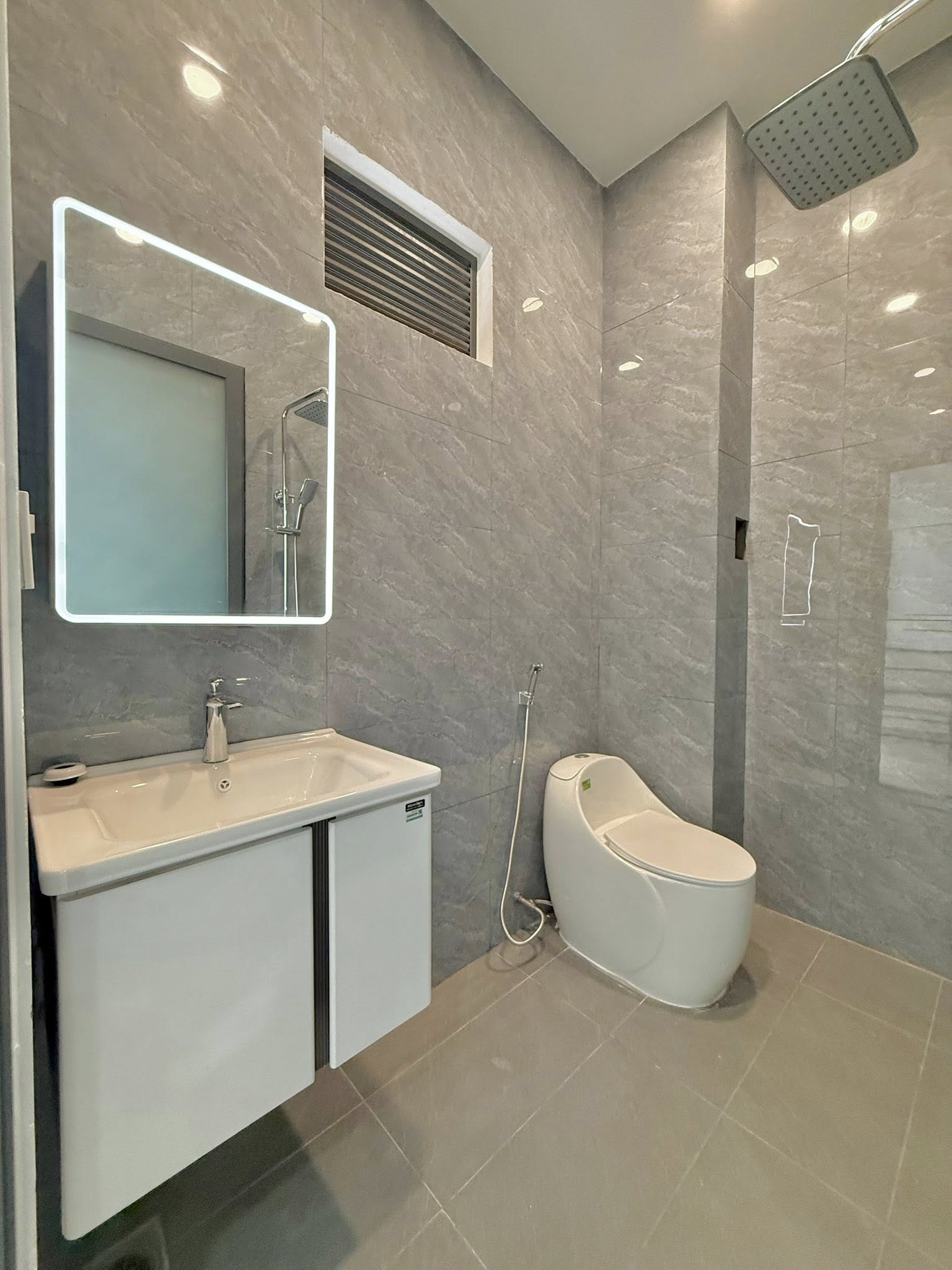 nha-pho-trung-an-1-tret-1-lau-duong-nguyen-cong-binh