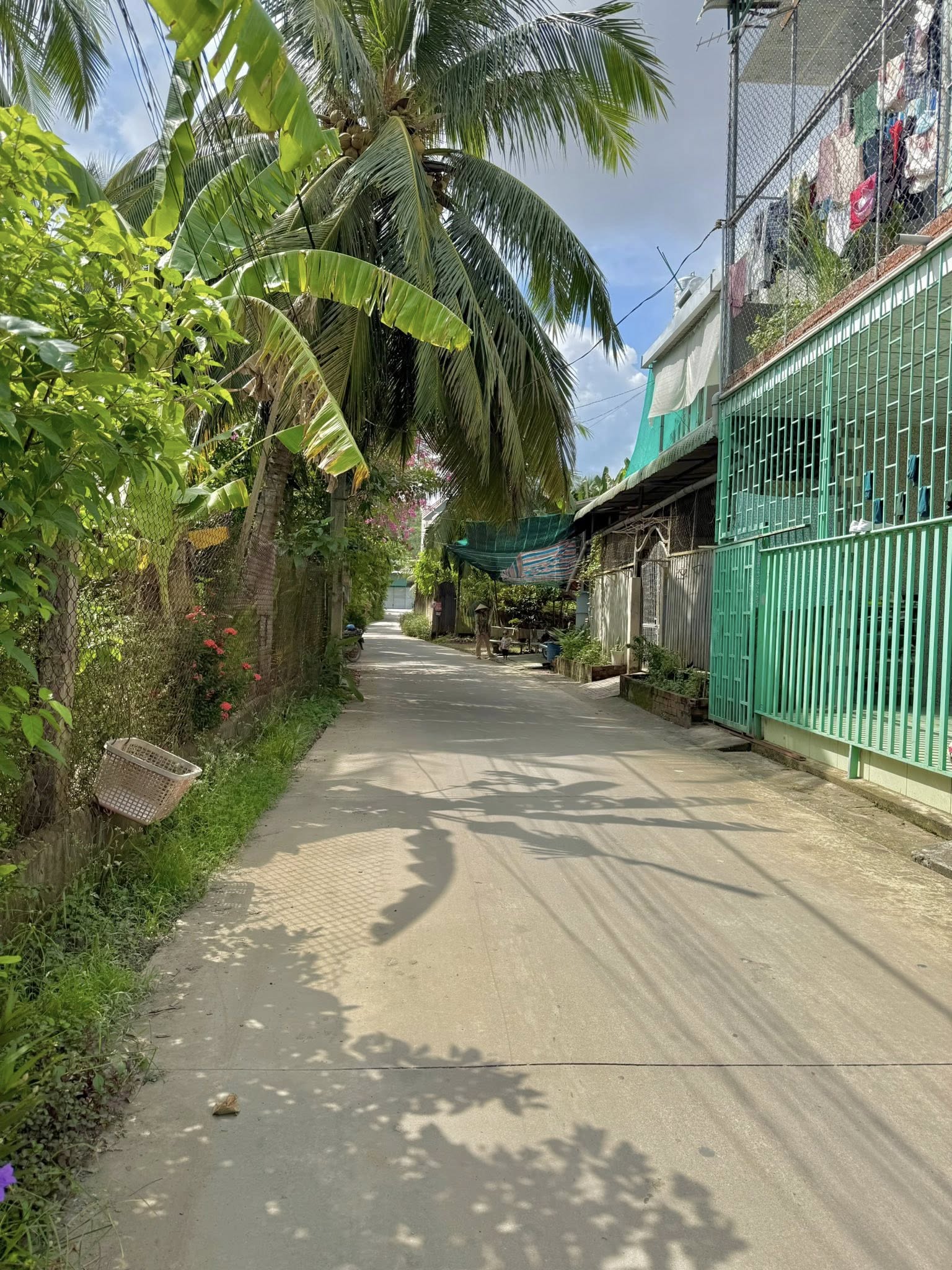 ban-dat-nen-kim-son-gan-trai-ran-dong-tam-130m2