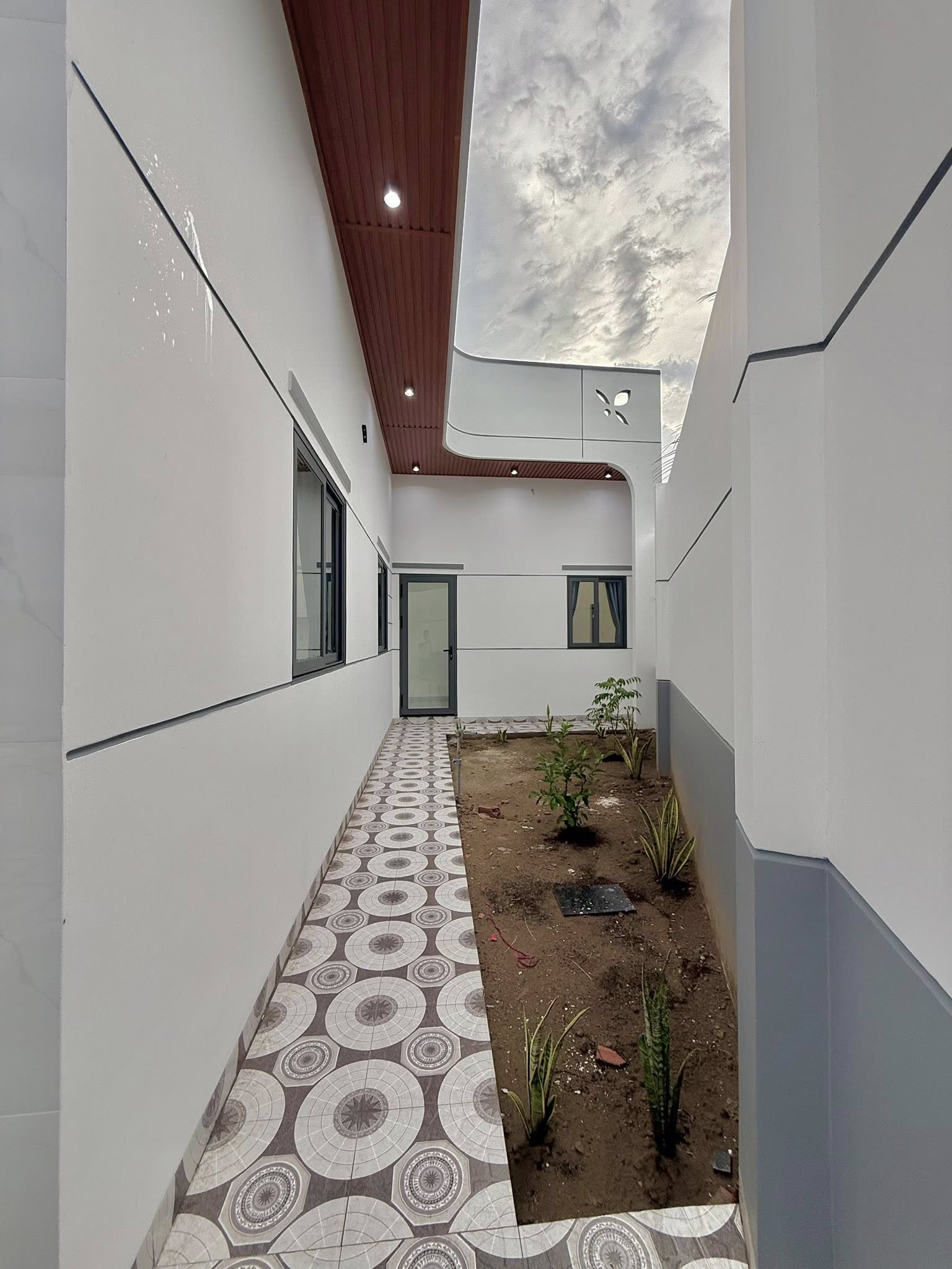 Bán Nhà Phố Mỹ Tho Mới 3 Phòng Ngủ Gần Trần Thị Thơm, Giá Chỉ 1.X Tỷ (Có Thương Lượng)