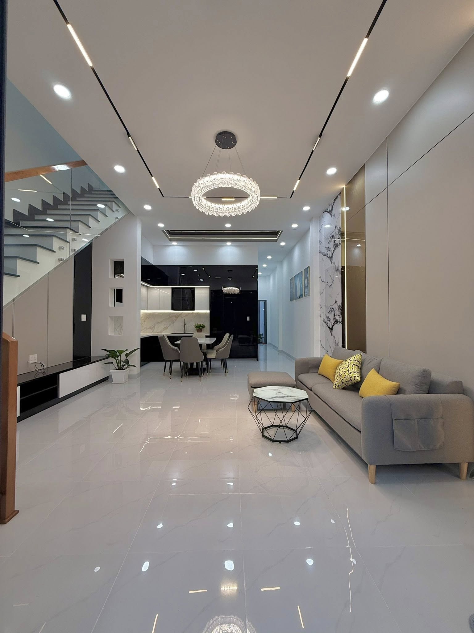 ban-nha-pho-my-phong-my-tho-105m2