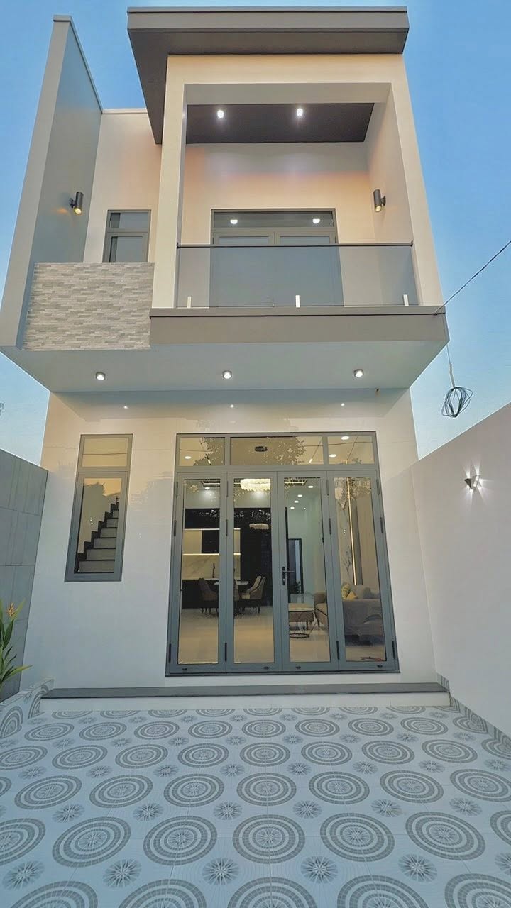 ban-nha-pho-my-phong-my-tho-105m2