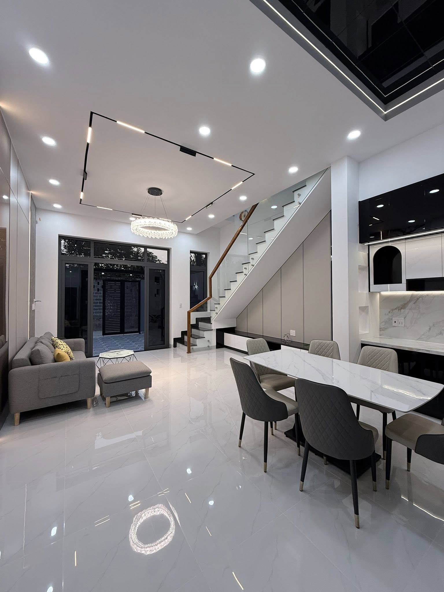ban-nha-pho-my-phong-my-tho-105m2