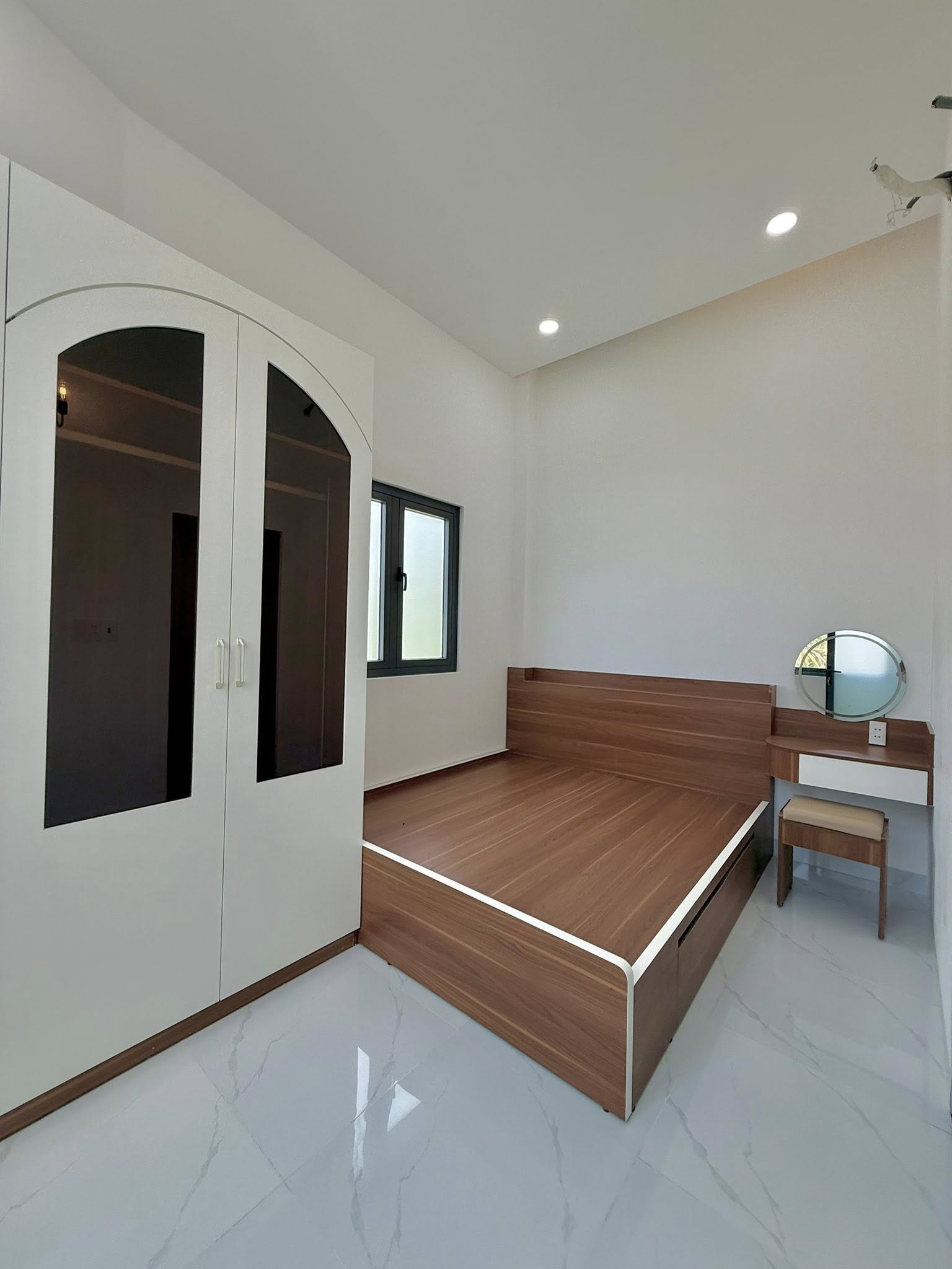 Nhà Phố Mỹ Phong Thiết Kế Tân Cổ Điển – Giá 2.09 Tỷ, Vào Ở Ngay!