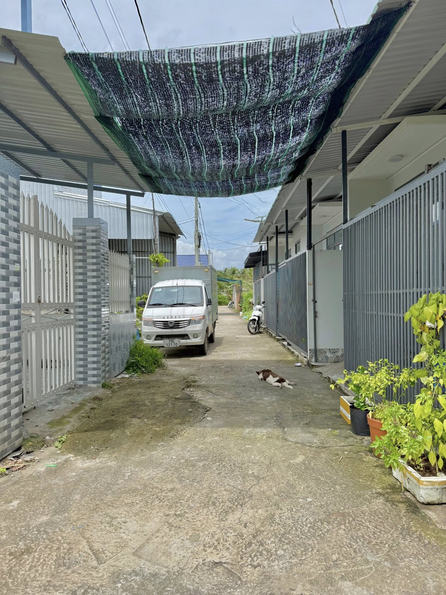 ban-dat-nen-my-phong-gan-khu-nha-yen-90m2