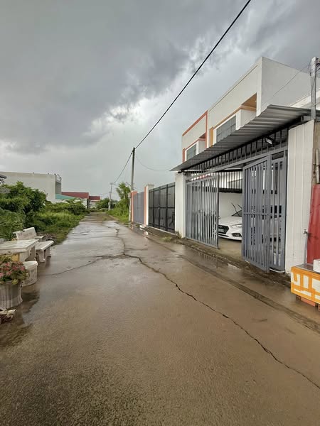 ban-dat-nen-my-phong-gan-quang-truong-145m2