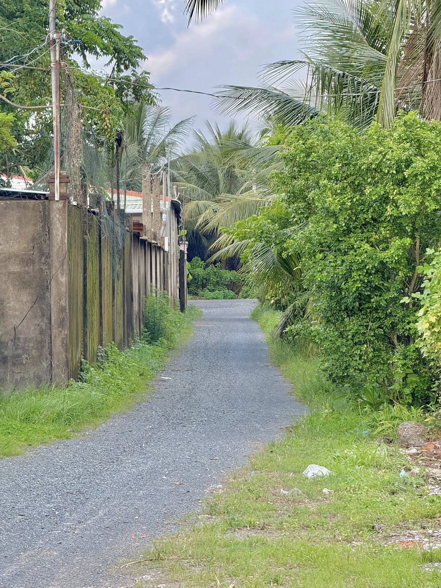 ban-dat-nen-my-phong-gia-tot-150m2