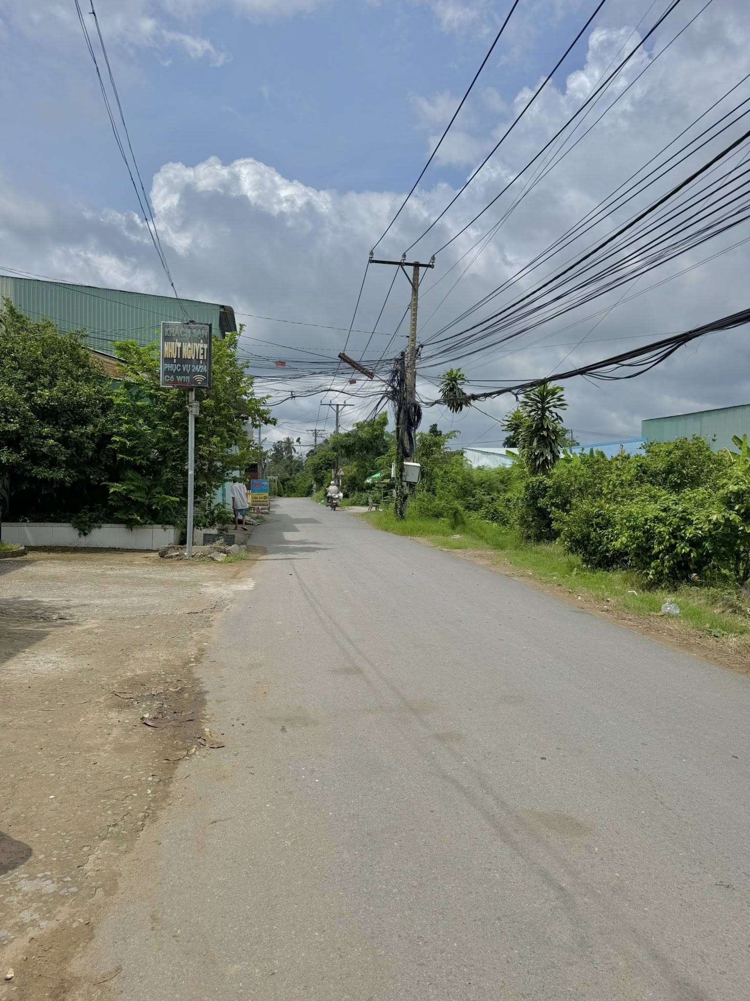 ban-nha-mat-tien-thoi-son-duong-nguyen-ngoc-ba-118m2