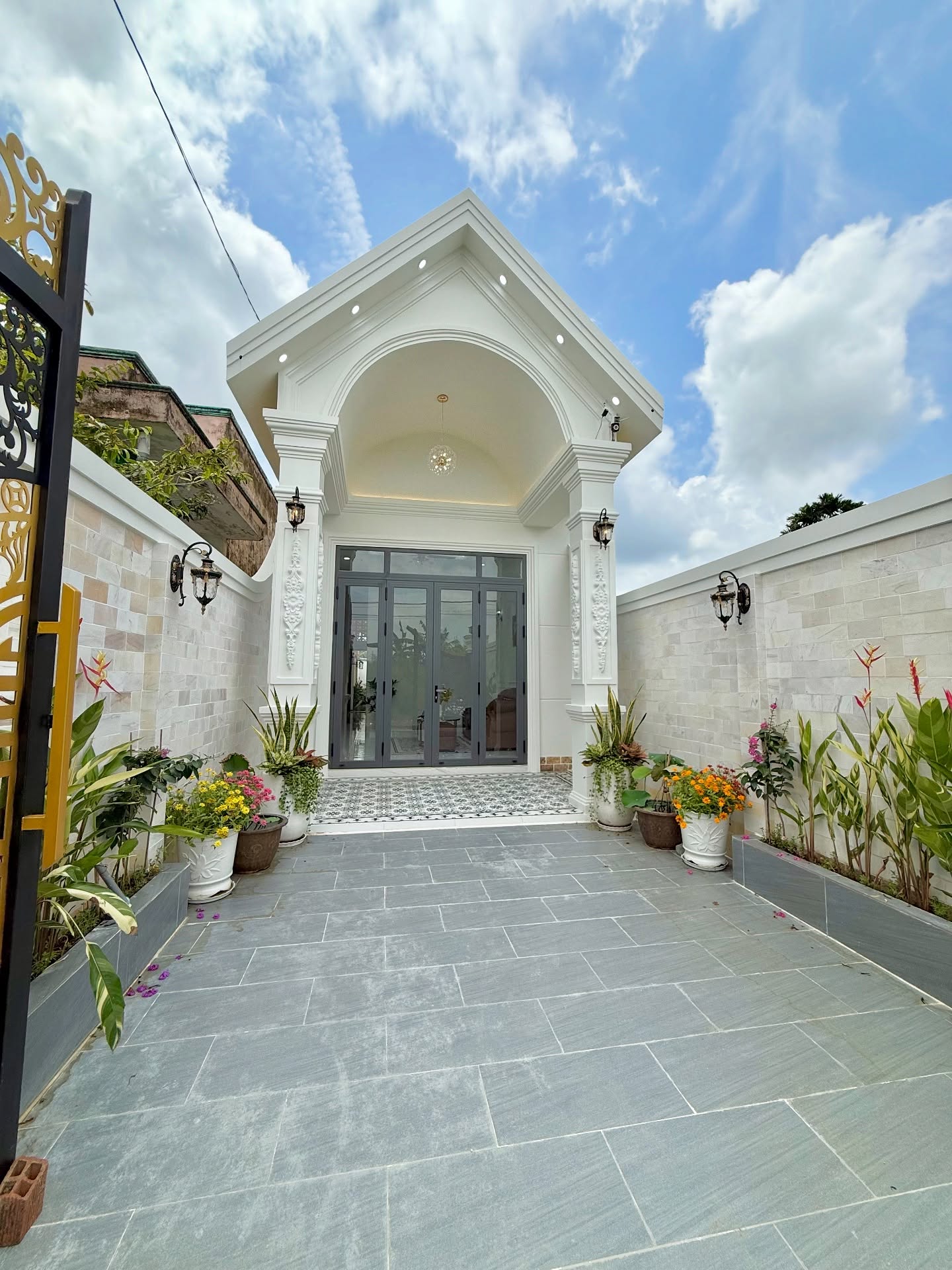 ban-nha-nghi-duong-trung-an-moi-xay-dep-gia-tot-112m2