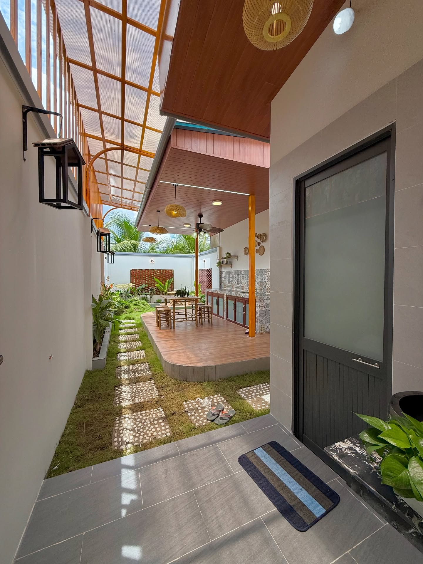 ban-nha-nghi-duong-trung-an-moi-xay-dep-gia-tot-112m2