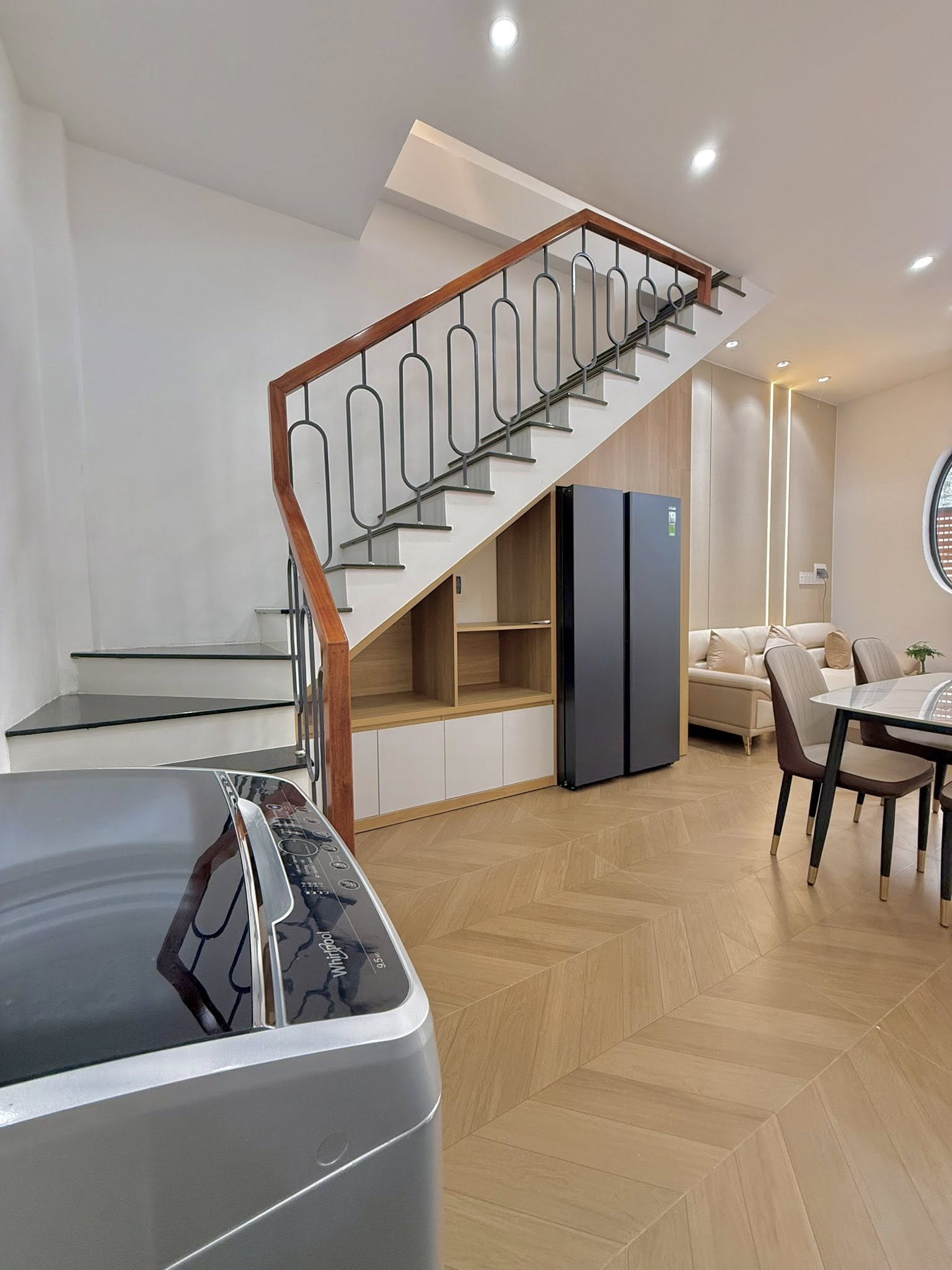 ban-nha-pho-dao-thanh-dep-ngay-trung-tam-47m2