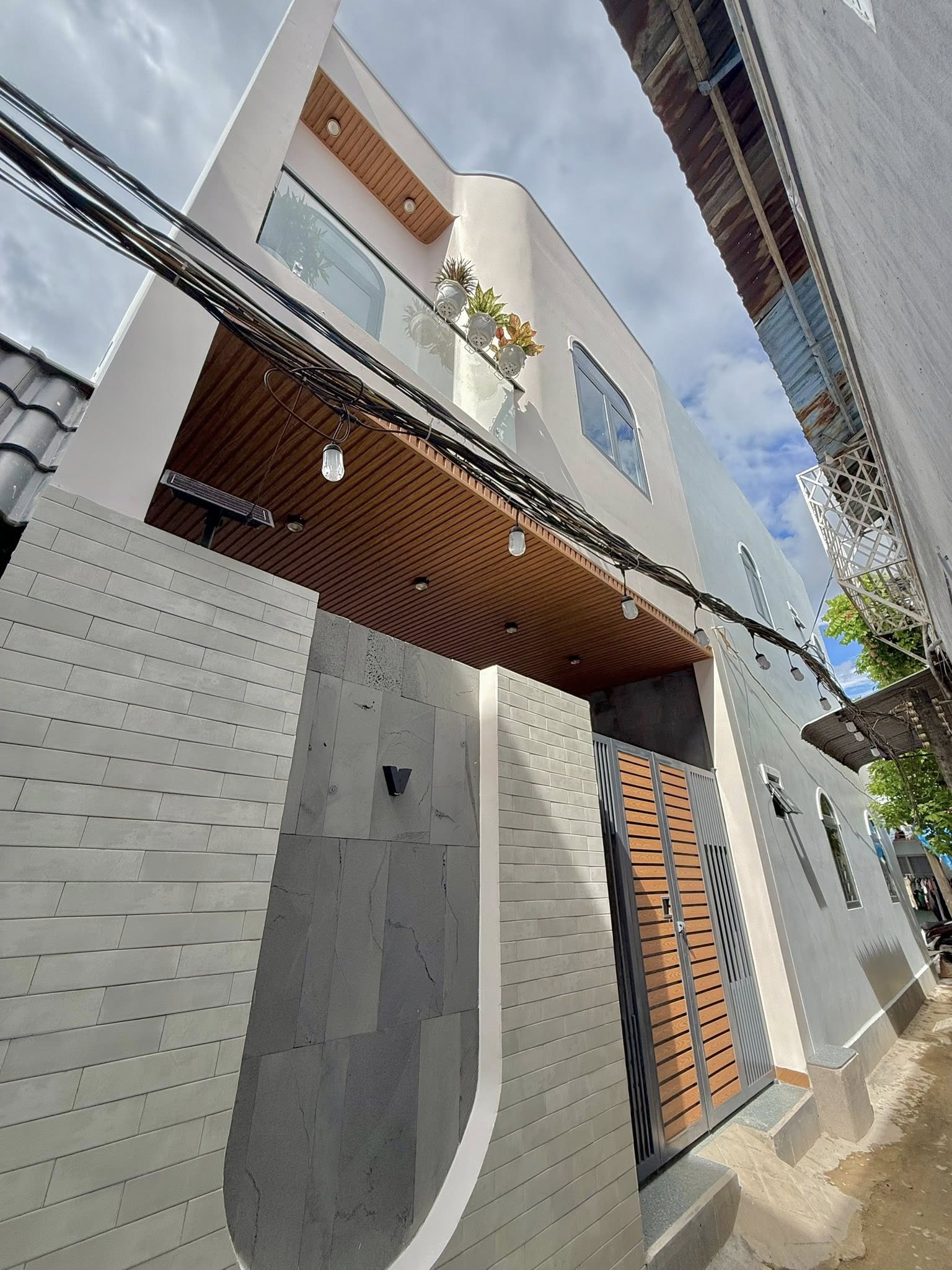 ban-nha-pho-dao-thanh-dep-ngay-trung-tam-47m2