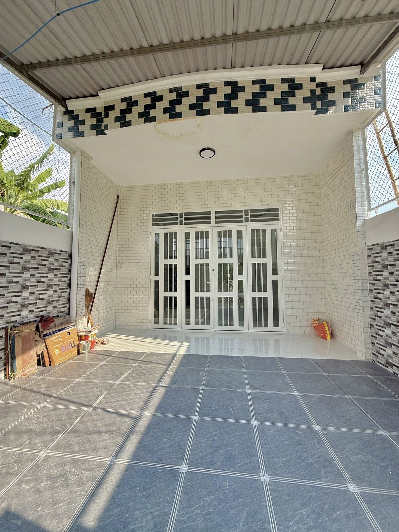 ban-nha-pho-my-phong-gan-nga-4-cha-sau-90m2