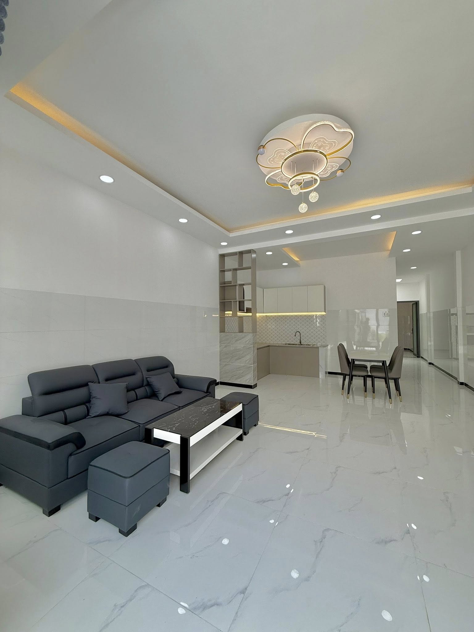 ban-nha-pho-my-phong-moi-xay-full-tho-cu-105m2