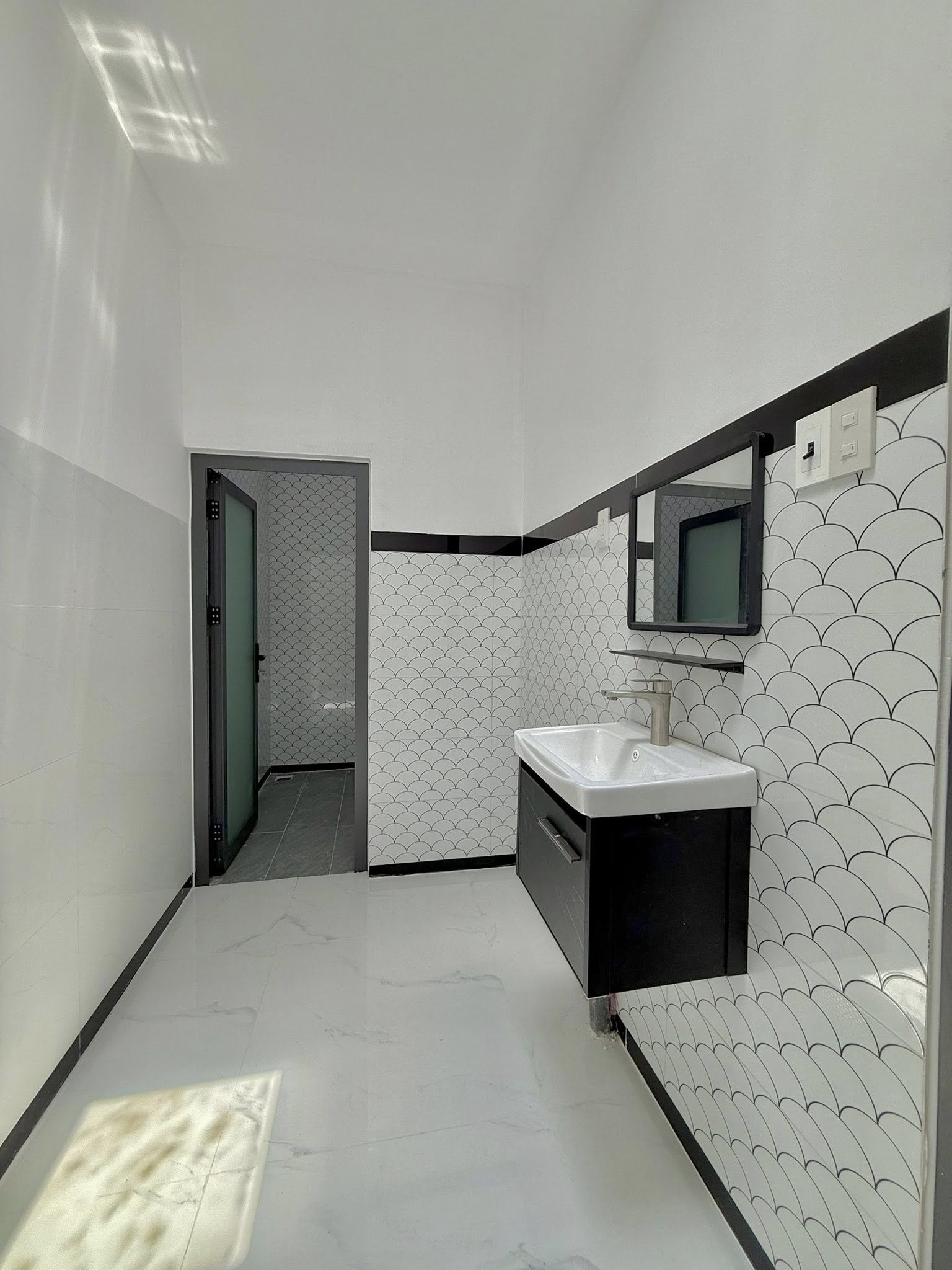 ban-nha-pho-my-phong-moi-xay-full-tho-cu-105m2