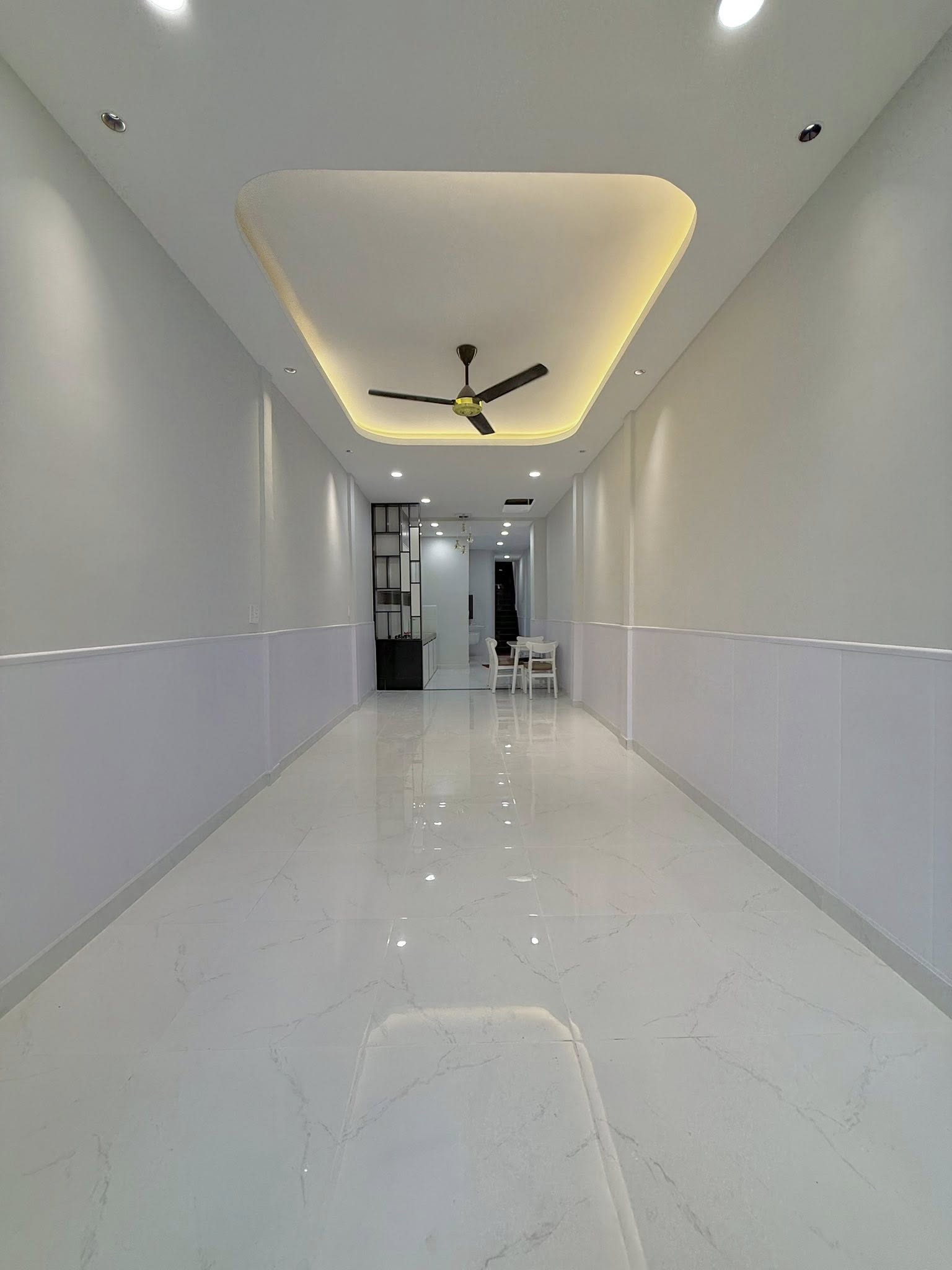 ban-nha-pho-my-tho-mat-tien-duong-nguyen-hue