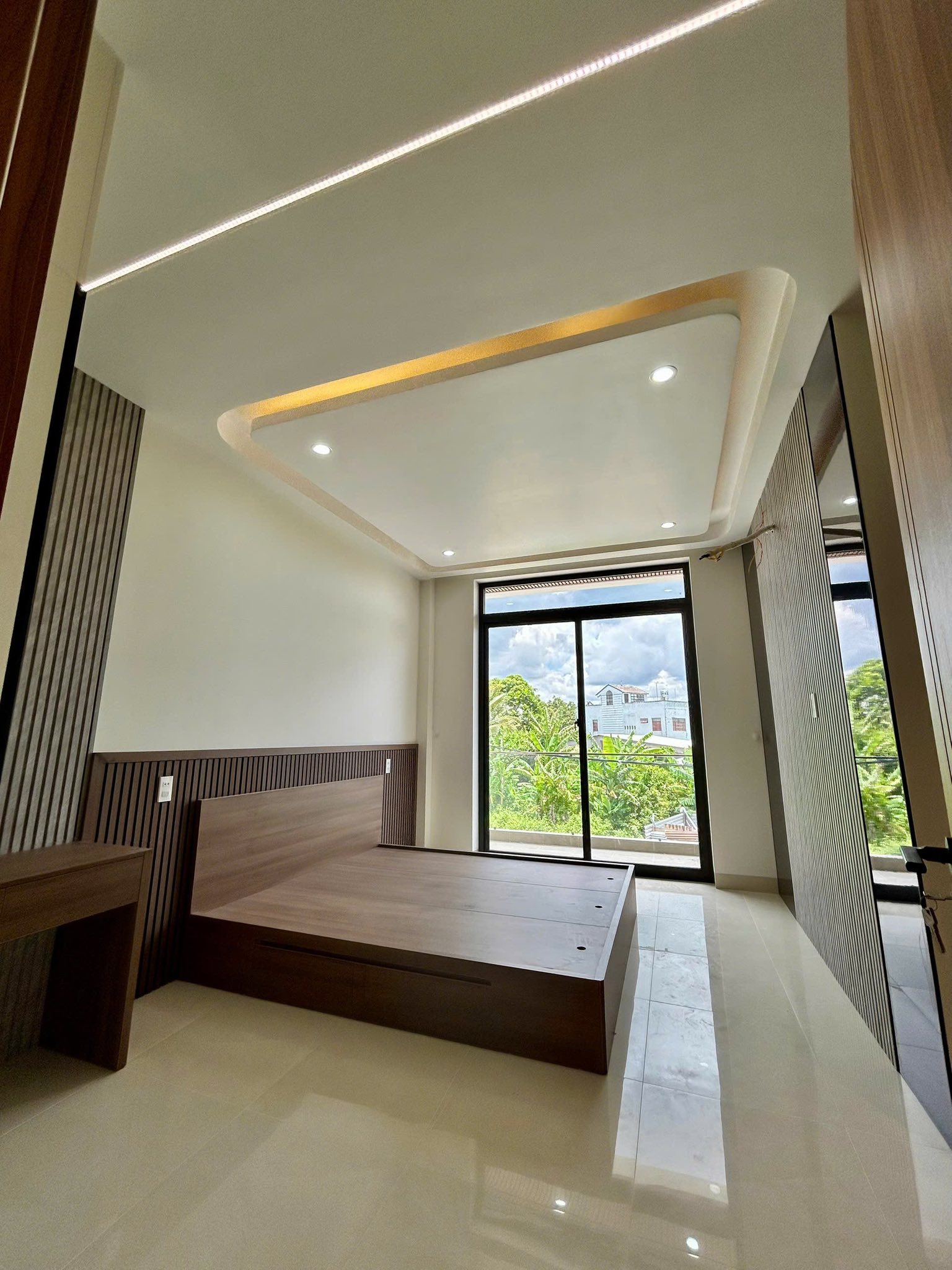 ban-nha-pho-trung-an-dep-gia-tot-tang-full-noi-that-100m2