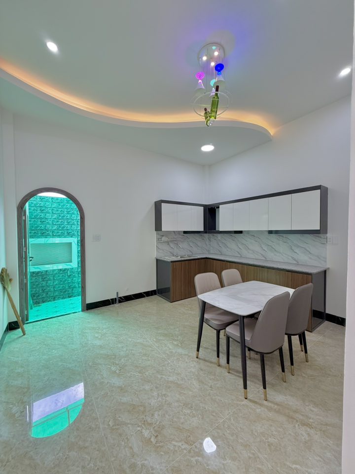 ban-nha-pho-trung-an-moi-xay-90m2
