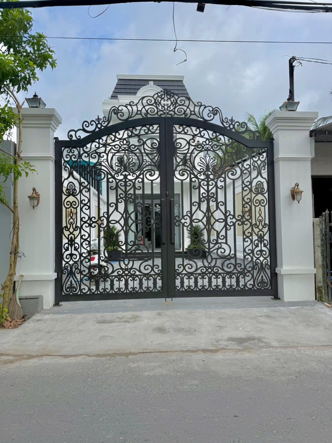 ban-nha-pho-trung-an-sang-trong-150m2